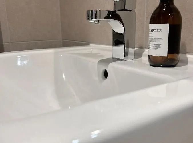 The Racers Roost At Ryedale House Apartment