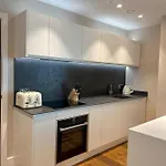 The Racers Roost At Ryedale House 아파트 *